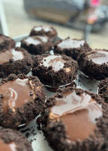 Load image into Gallery viewer, Hot Fudge Crunch Pie